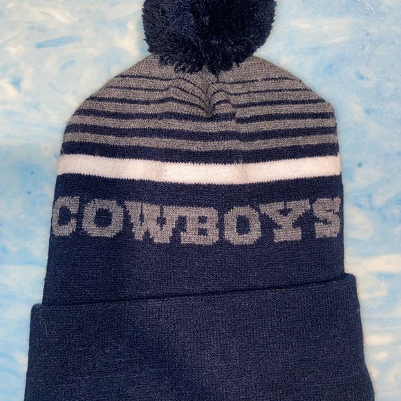 Dallas Cowboys Beanie - Picture 2 of 4